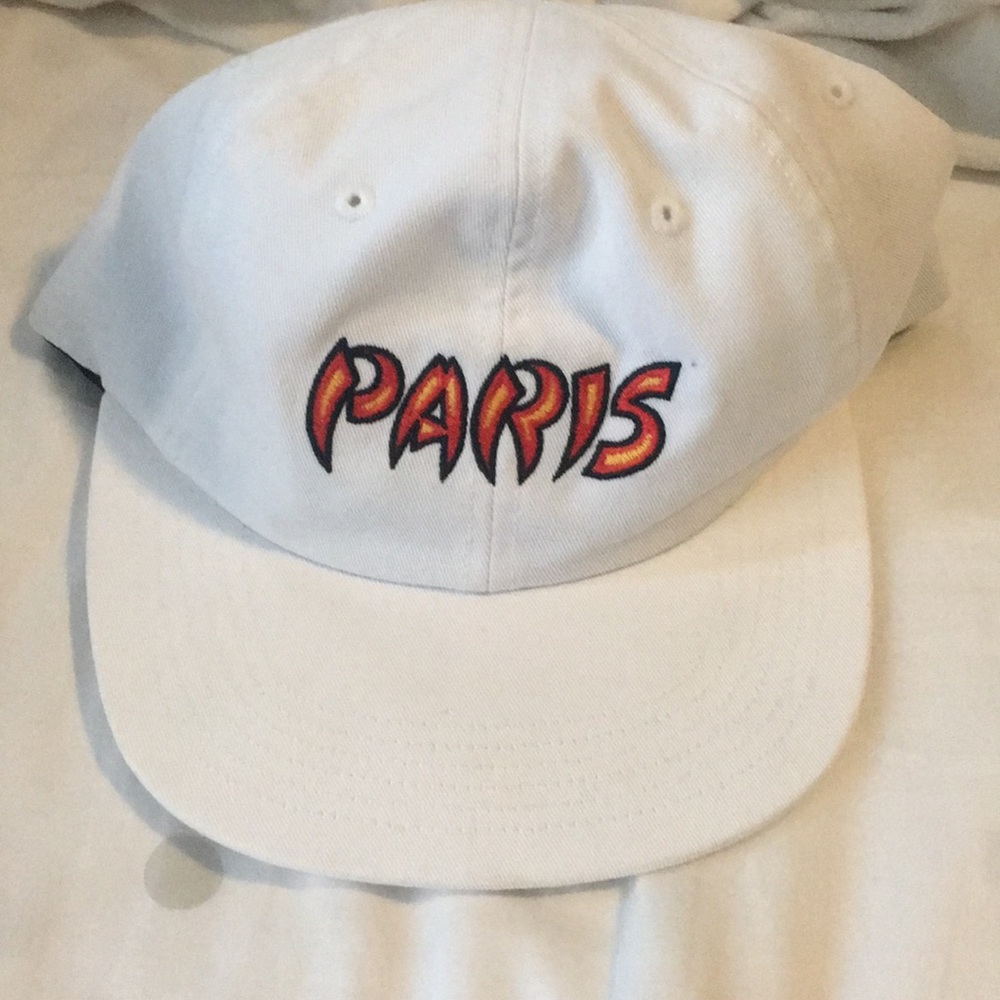Supreme Paris 6-panel white hat AUTHENTIC